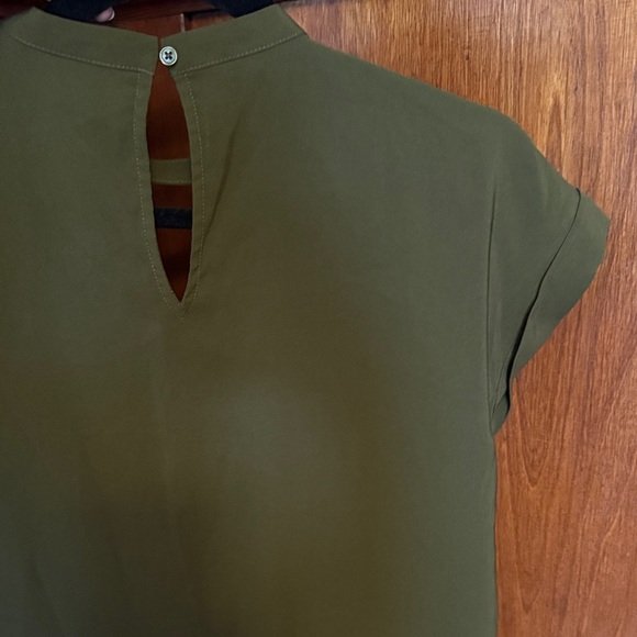 Express Olive Green Blouse - Picture 4 of 4
